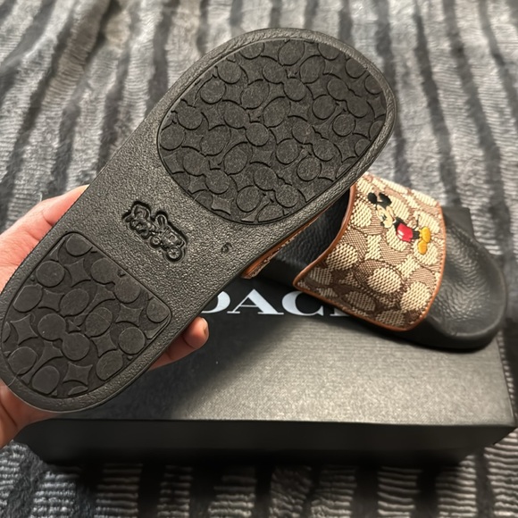 Minnie slide coach brand - Picture 2 of 5